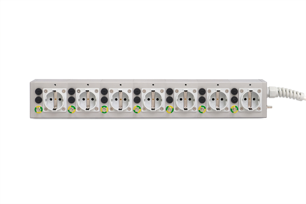 Medical multiple socket outlet MEDX ZPA 7 modules, 3m cable length